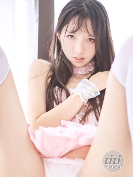 西瓜少女 无码流出NOV 02 粉红吊带裙 [52P-470MB]