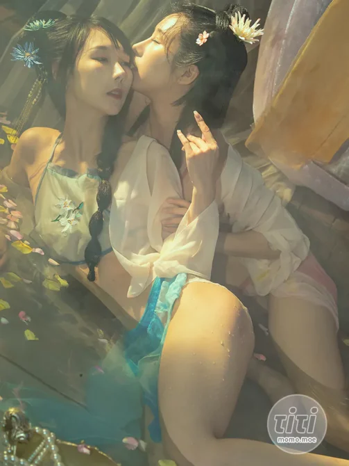 云溪溪 – NO.26 奶桃 N51水池 [42P1V-1.38GB]