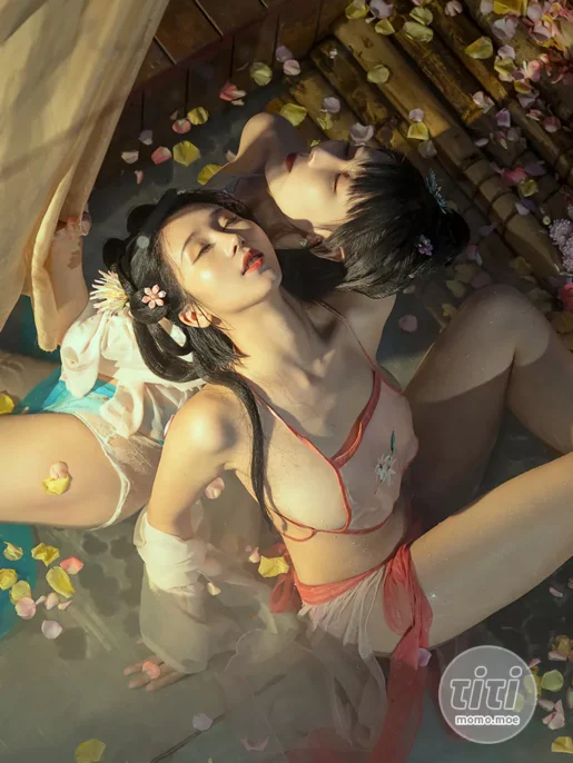 云溪溪 – NO.40 奶桃 N51水池 [42P1V-734MB]