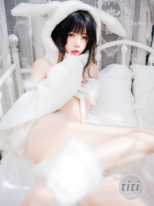 桜桃喵 – NO.142 小白兔02 [49P-722M]