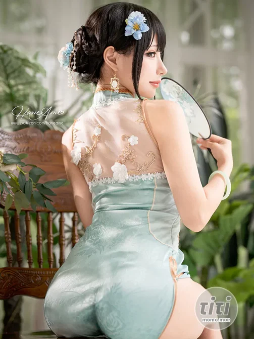雨波_HaneAme – NO.303 Original Jade Qipao 绿韵旗袍 [30P-143M]