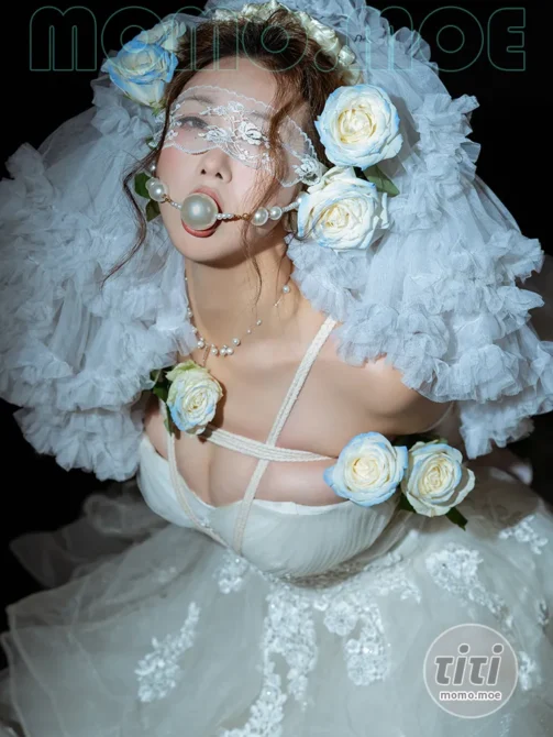 云溪溪 – NO.62 奶桃桃 月 [48P-308MB]