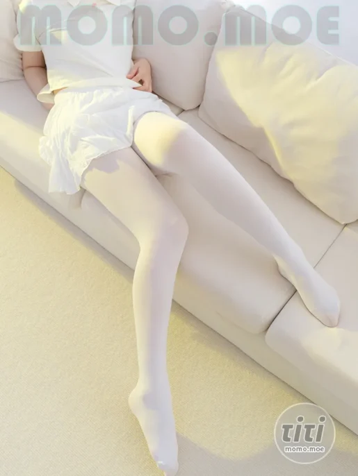 森萝财团 – 小樱 02E4K 白丝T恤短裙[100P1V-4.7G]