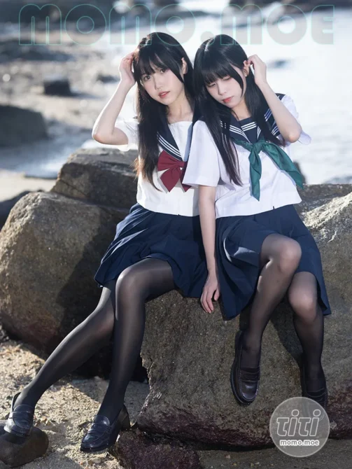 不呆猫 – NO.43 &三無人型 – 水手服百合黑丝 [51P+1V-612MB]