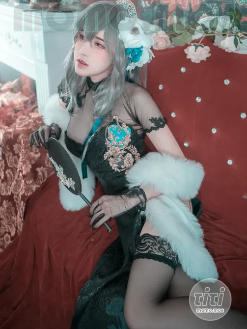 鹿八岁 – NO.19 碧蓝航线 路易九世 [16P-303MB]