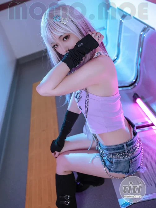 桃良阿宅 – NO.028 地铁 [48P-394MB]