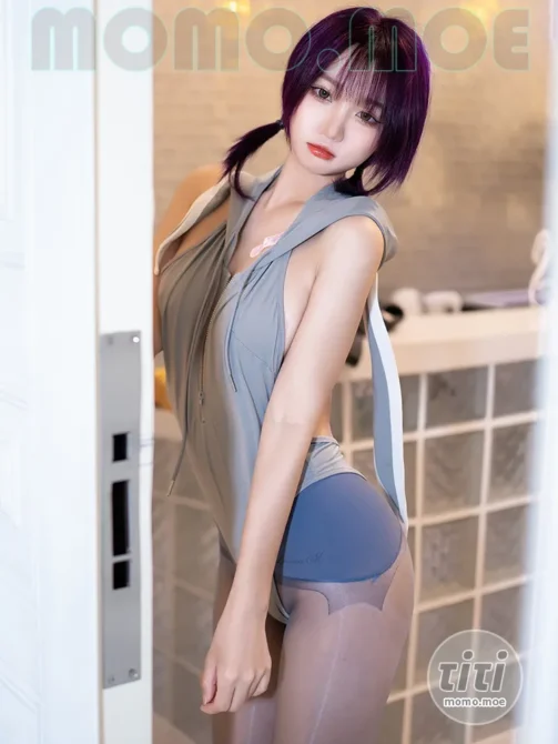 柒柒要乖哦 – NO.53 小灰兔 [71P+1V-510MB]