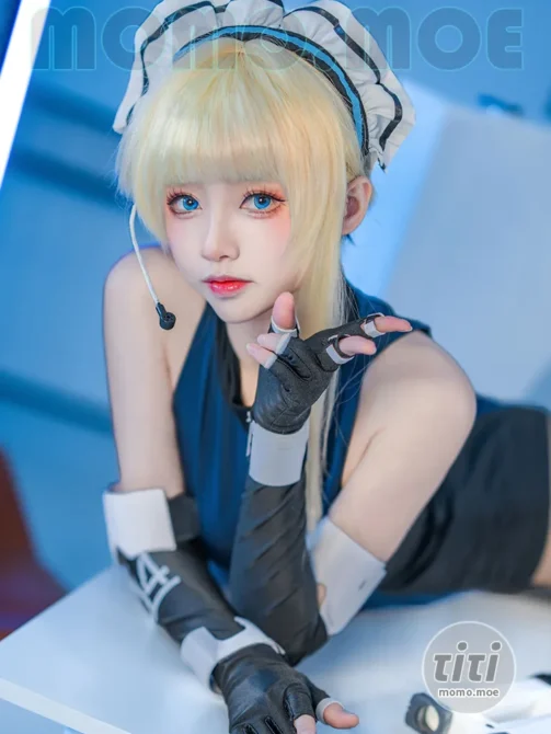 大大卷卷小卷 – NO.037 蔚蓝档案 飞鸟马时紧身衣 [18P-256MB]