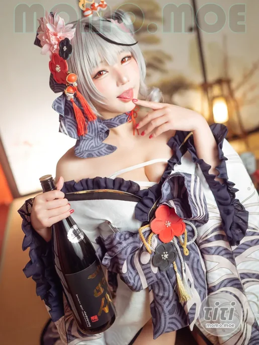 Takanashi Hanari – NO.009 Sakamata Chloe yukata [33P-711MB]