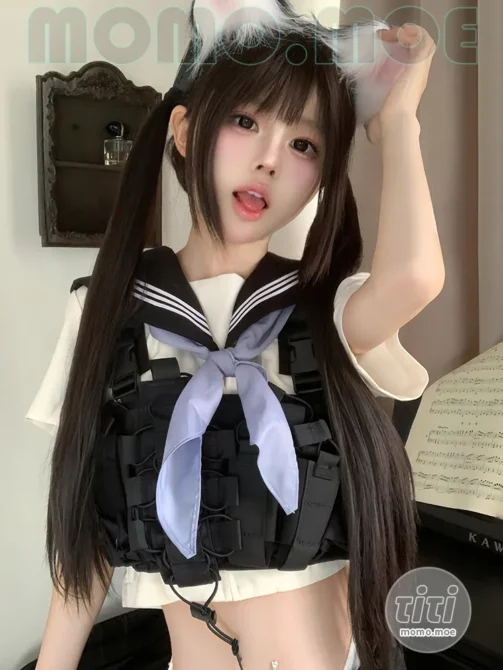 rua阮阮 – NO.016 战术自搭 [18P-233M]