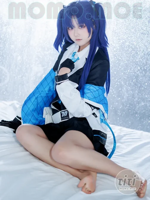 lunananya – NO.052 蔚蓝档案 早濑优香 [20P-126M]