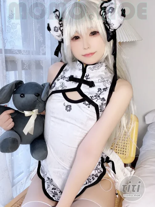 Quan冉有点饿 – NO.039 缘之空 穹妹旗袍自拍 [27P-101M]